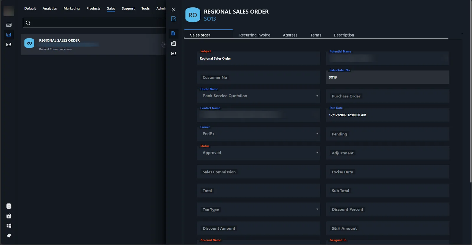 A sales order created from a quote, with status, carrier and a recurring invoice tab.